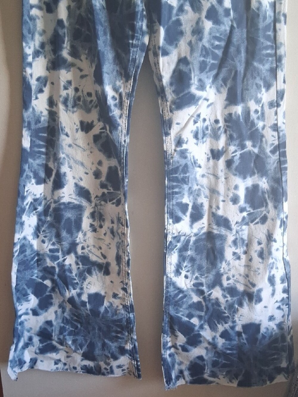 Tinsel Blue and White Tie-Dye Jeans Size 15 - Picture 2 of 7